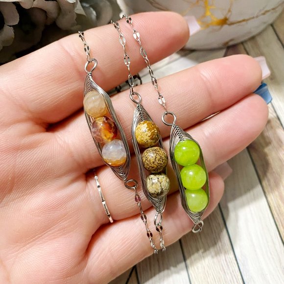 Purple Agate Wire Wrapped Silver Gemstone Bracelet (BR-76) - Picture 3 of 4